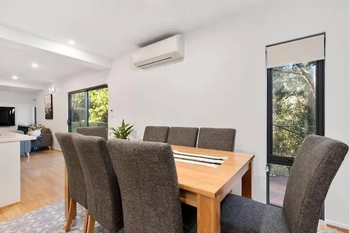 Treetops-Large Home 9Km To Cbd Sleeps 10 Хобарт Дом отдыха